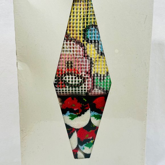 Vintage Sultana Latch Hook Rug Kit - "Santa Oval" 20" x 27" - New - Picture 5 of 9